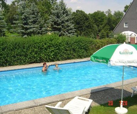 Gaststaette & Pension Alte Muehle Dorfchemnitz Ngoại thất bức ảnh